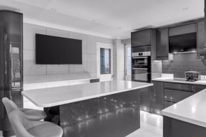 Photo 35- click for photo gallery